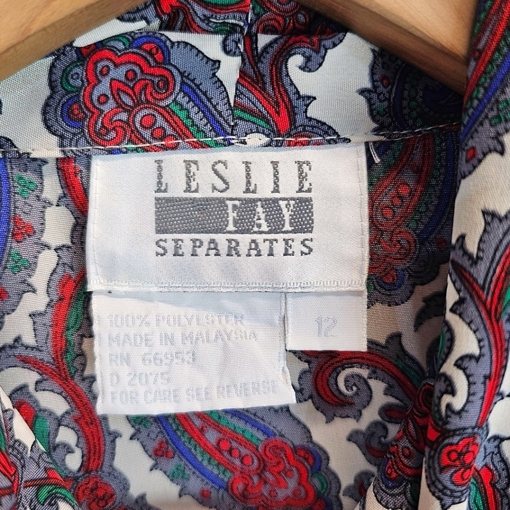 Vintage 1970s Leslie Fay Paisley Bow Collar Blouse Size Medium Red White Retro - Picture 15 of 15